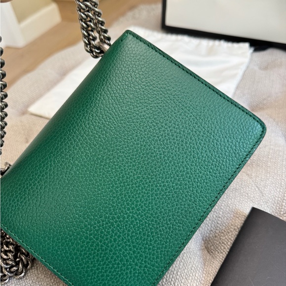 Gucci Mini Dionysus Shoulder Bag - Picture 5 of 7